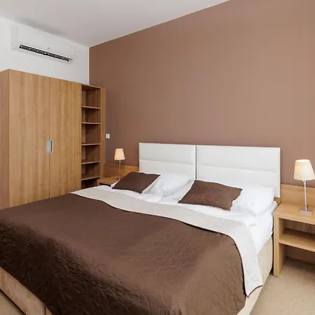 Golf Jezera Hotel