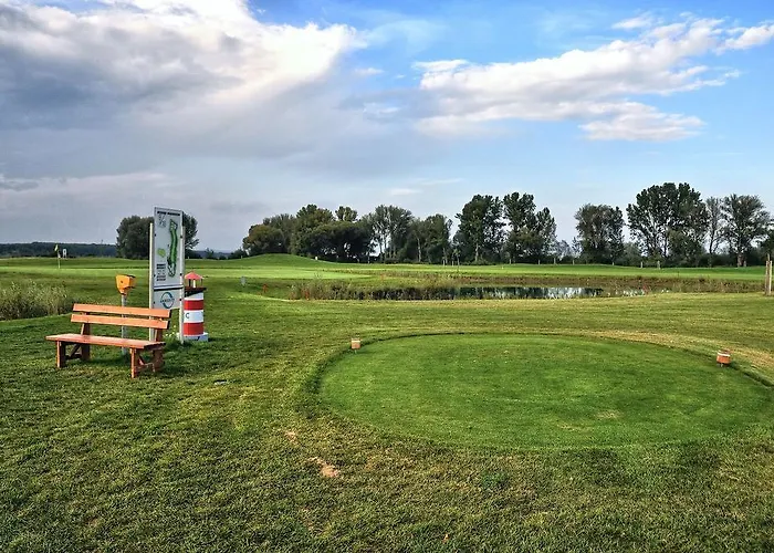 Golf Jezera 4* Ostrožská Nová Ves